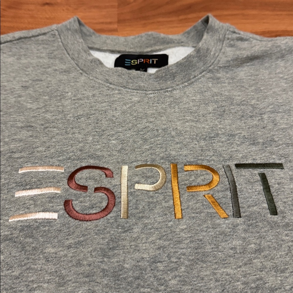 Esprit Crewneck Sweatshirt - Picture 3 of 11
